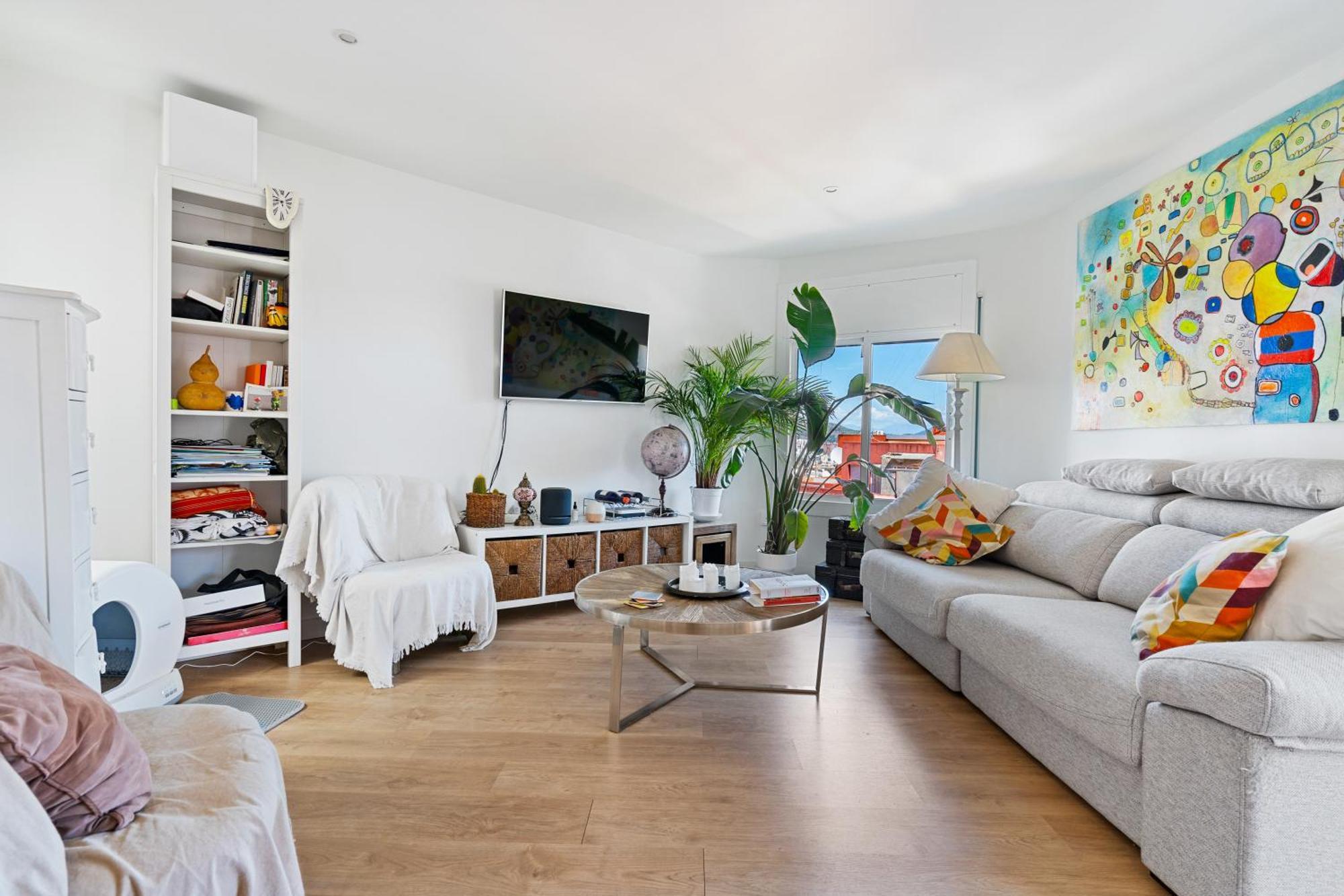 Charming 1br With Terrace Near El Carmel Appartement *